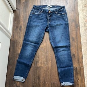 🌟HP 🌟 LOFT Skinny Crop Jeans in Medium Wash